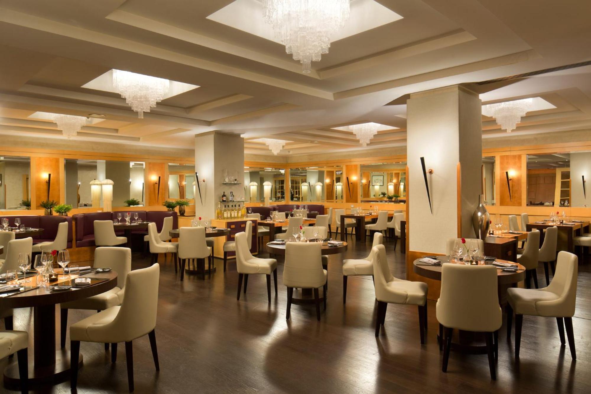 Starhotels Metropole Roma Esterno foto