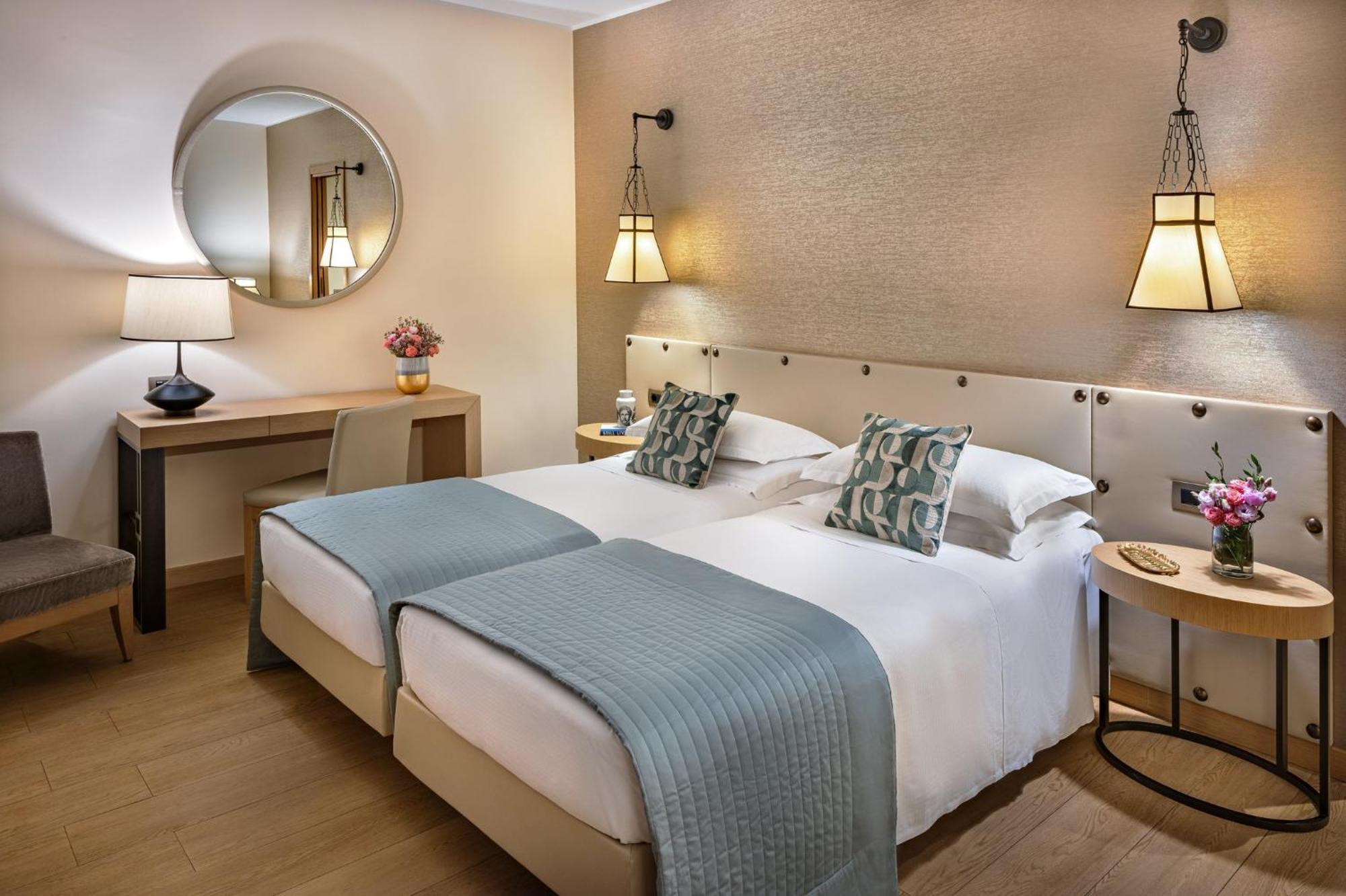 Starhotels Metropole Roma Esterno foto