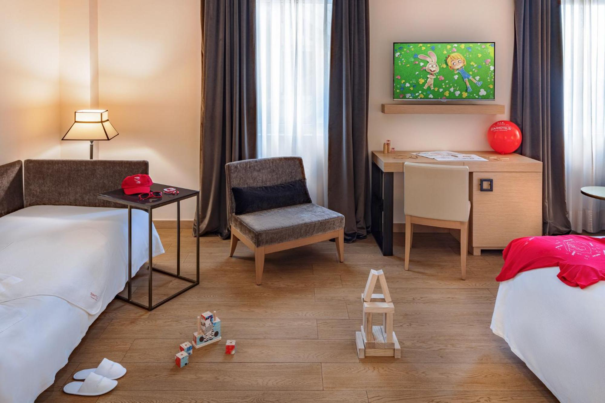 Starhotels Metropole Roma Esterno foto