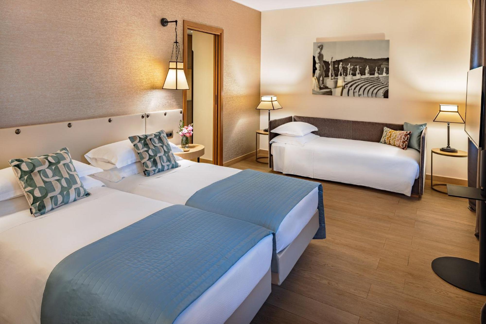 Starhotels Metropole Roma Esterno foto
