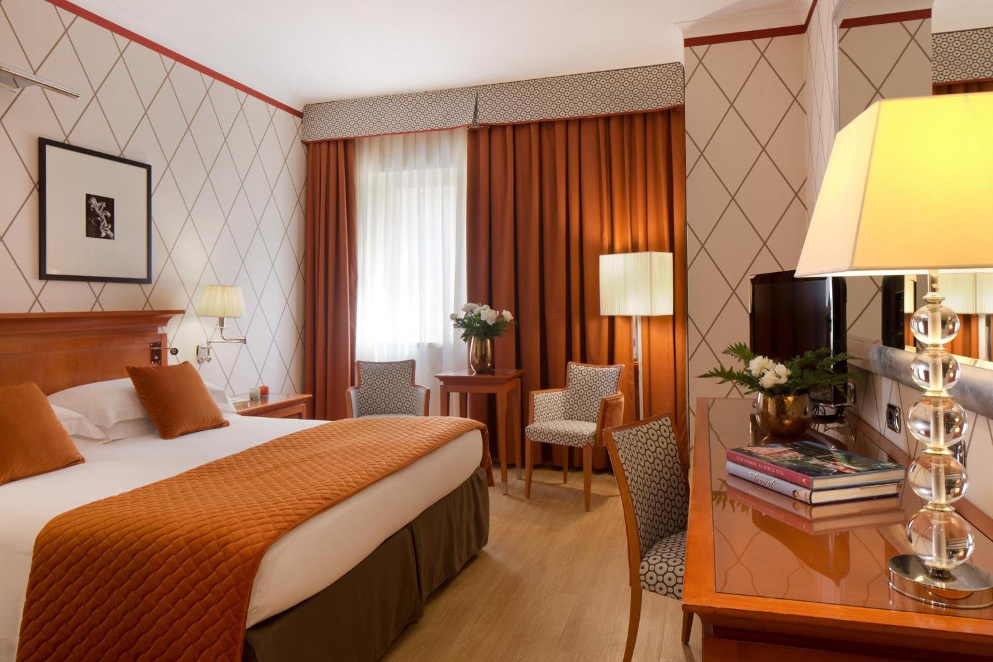 Starhotels Metropole Roma Esterno foto