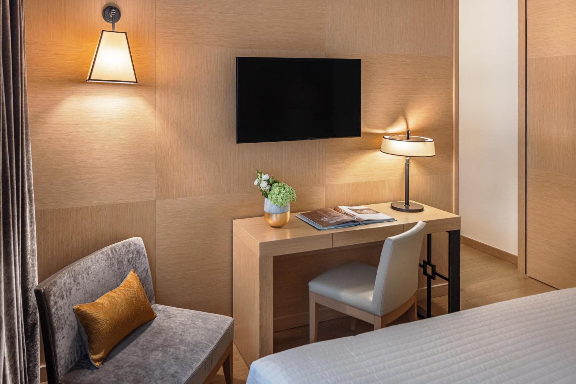 Starhotels Metropole Roma Esterno foto