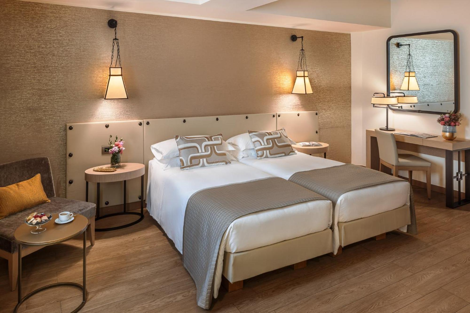 Starhotels Metropole Roma Esterno foto